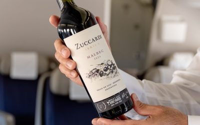 Alianza de alto vuelo: Aerolíneas Argentinas selecciona vinos de Zuccardi Valle de Uco para su Salón VIP de Ezeiza y su Clase Ejecutiva